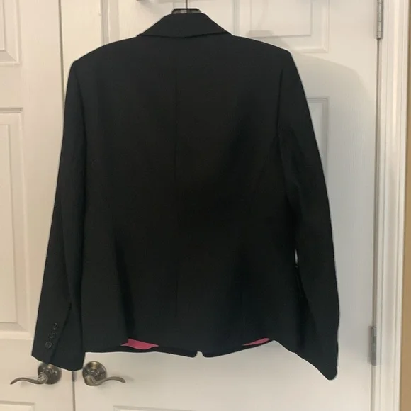 Anne Klein NWOT pantsuit. Excellent condition and lovely. - Picture 5 of 11